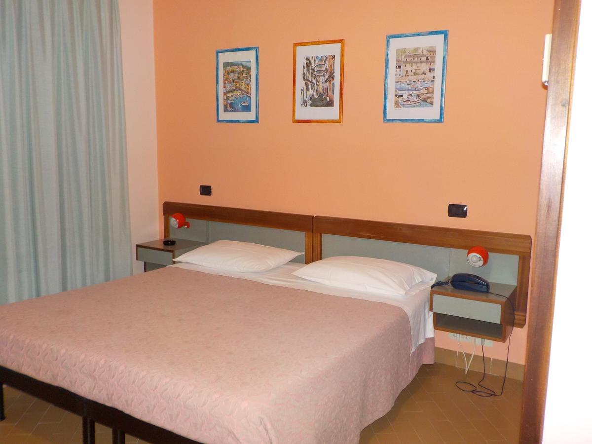 סן פליצ׳ה צ׳ירצ׳או Hotel Le Pleiadi מראה חיצוני תמונה